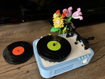 LEGO® Creator 31172 - Грамофон с цветя